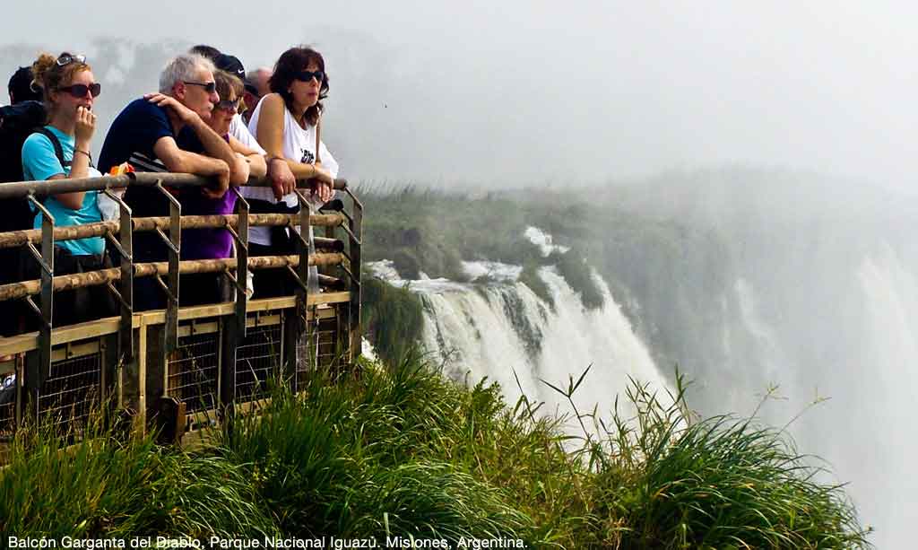 Devil's Throat in Iguazu Falls