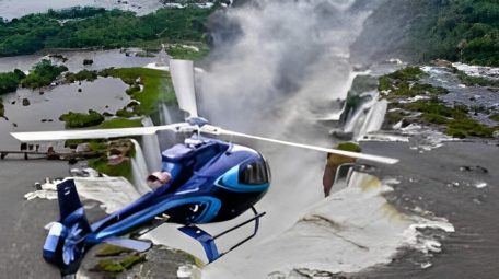 helicopter-ride-iguazu-falls-brazil