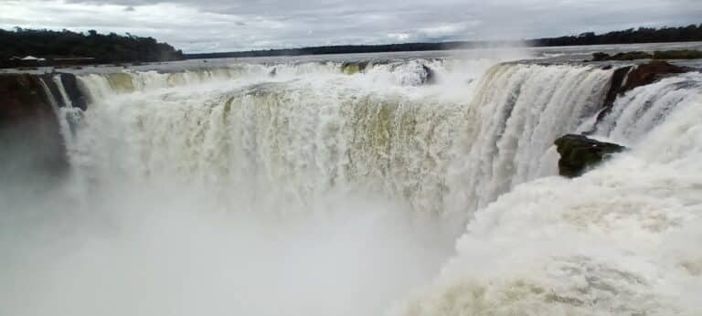 Devil's Throat Waterfall in Iguazu Falls seen from the walkways.