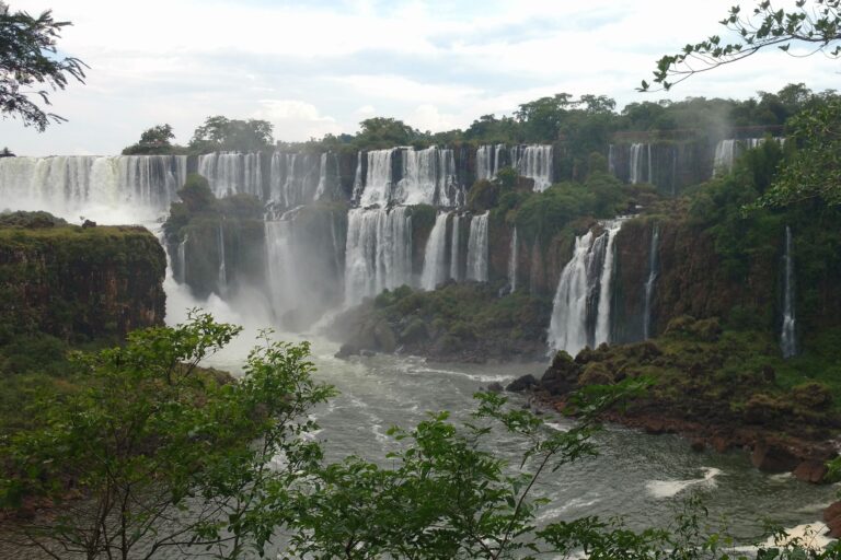 Réservez dès aujourd’hui votre excursion d’une demi-journée pour découvrir les Chutes d’Iguazú – Côté brésilien
