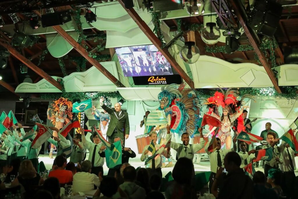Rafain Churrascaria: Dinner and Show in Foz de Iguazu